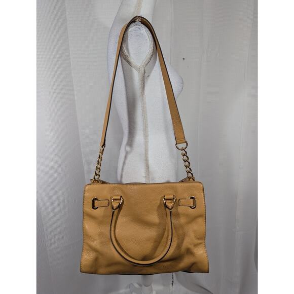 NWOT! MICHAEL KORS! ALMOND TAN/BROWN GENUINE LEATHER LARGE SHOULDER BAG, PURSE! - Picture 7 of 12